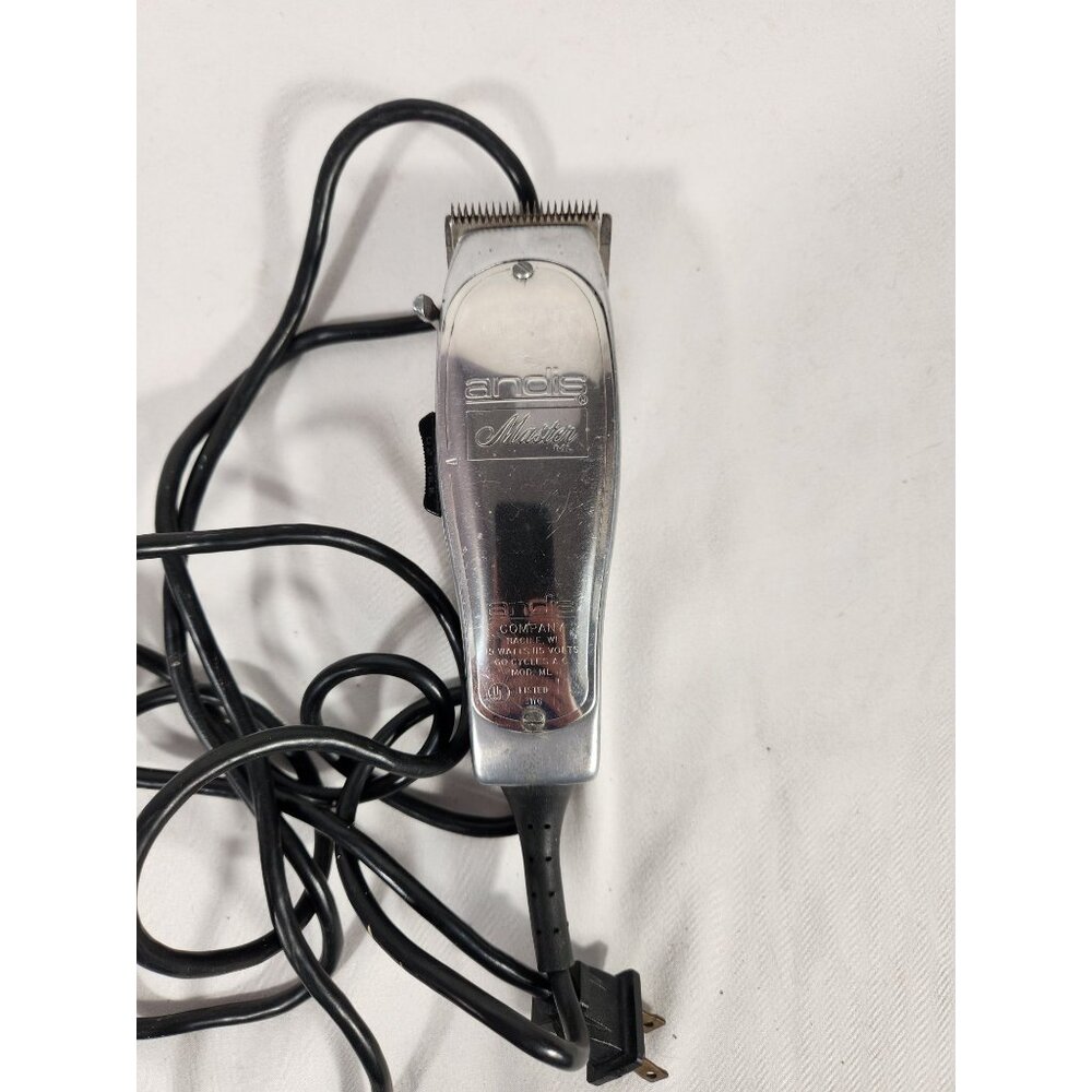 Vintage Andis Master ML Professional Electric Adjustable Blade Clippers Turns On